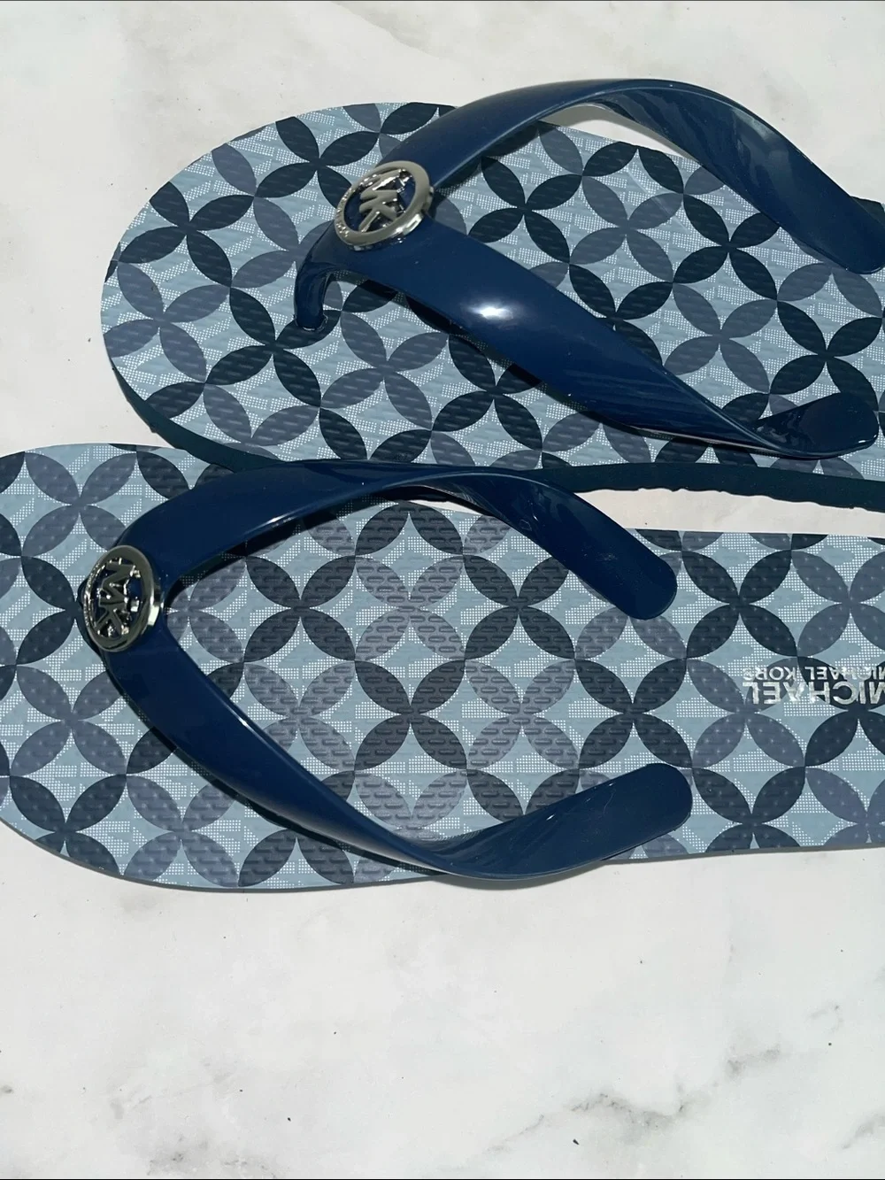 NWOT Michael Kors Navy Patterned Logo Flip Flop Sandals